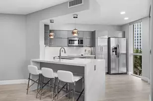 347 N New River Dr E, Fort Lauderdale, FL 33301 - Photo 9