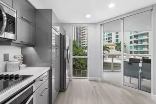 347 N New River Dr E, Fort Lauderdale, FL 33301 - Photo 11