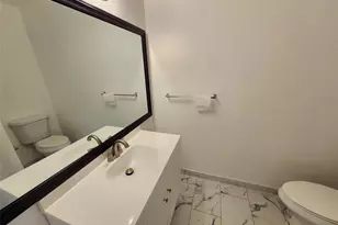 9421 NW 15th St, Pembroke Pines, FL 33024 - Photo 11