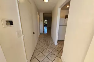 9421 NW 15th St, Pembroke Pines, FL 33024 - Photo 3