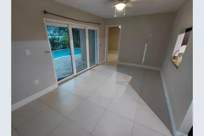 313 SE 4th Terrace, Dania Beach, FL 33004 - Photo 7