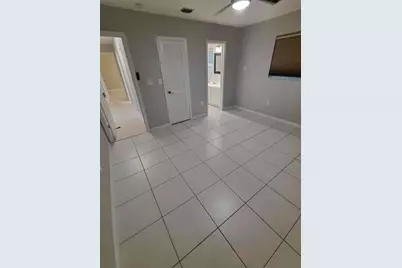 313 SE 4th Terrace, Dania Beach, FL 33004 - Photo 9