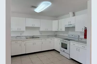 319 NW 7th St, Pompano Beach, FL 33060 - Photo 3