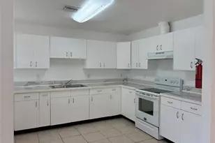 319 NW 7th St, Pompano Beach, FL 33060 - Photo 3