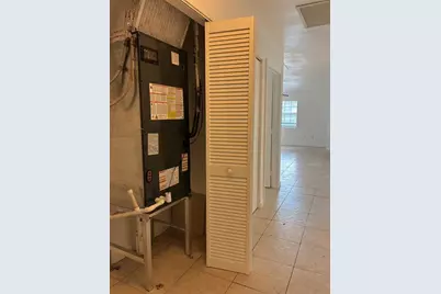 319 NW 7th St, Pompano Beach, FL 33060 - Photo 15