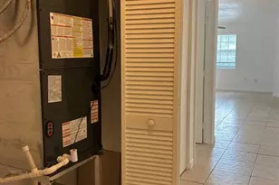 319 NW 7th St, Pompano Beach, FL 33060 - Photo 15