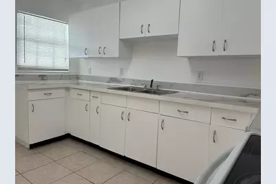 319 NW 7th St, Pompano Beach, FL 33060 - Photo 5