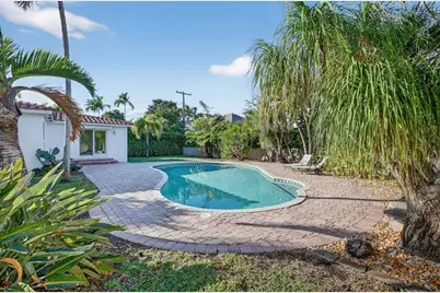 2317 NE 12th St, Fort Lauderdale, FL 33304 - Photo 5