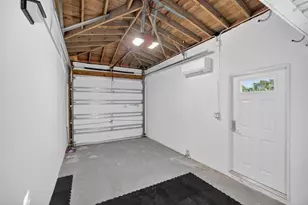 2317 NE 12th St, Fort Lauderdale, FL 33304 - Photo 41