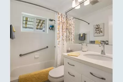 4621 NW 46th St, Tamarac, FL 33319 - Photo 9