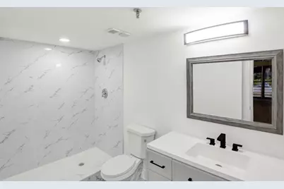 23344  Carolwood Ln, Unit #302, Boca Raton, FL 33428 - Photo 17