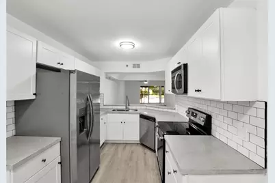 23344  Carolwood Ln, Unit #302, Boca Raton, FL 33428 - Photo 3