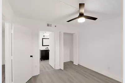 23344  Carolwood Ln, Unit #302, Boca Raton, FL 33428 - Photo 7