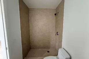 600 S Luna Ct, Hollywood, FL 33021 - Photo 11