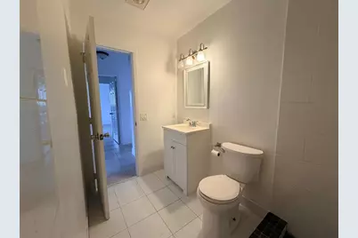 600 S Luna Ct, Unit #28, Hollywood, FL 33021 - Photo 15