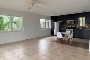 600 S Luna Ct, Hollywood, FL 33021 - Photo 3