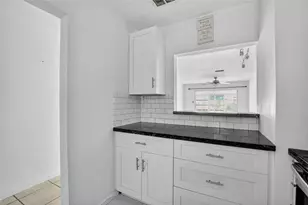 3930 Crystal Lake Dr, Deerfield Beach, FL 33064 - Photo 9