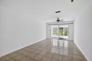 3930 Crystal Lake Dr, Deerfield Beach, FL 33064 - Photo 5