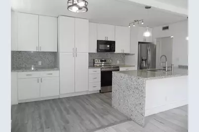 4200  Hillcrest Dr, Unit #201, Hollywood, FL 33021 - Photo 9