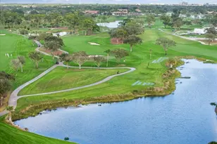 579 Prestwick Cir, Palm Beach Gardens, FL 33418 - Photo 33