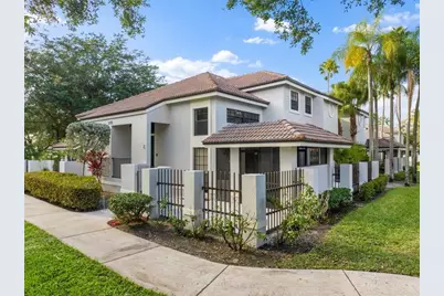 579  Prestwick Cir, Unit #2, Palm Beach Gardens, FL 33418 - Photo 27