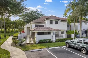 579 Prestwick Cir, Palm Beach Gardens, FL 33418 - Photo 25