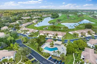 579 Prestwick Cir, Palm Beach Gardens, FL 33418 - Photo 35