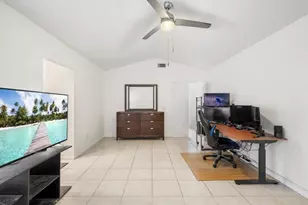 579 Prestwick Cir, Palm Beach Gardens, FL 33418 - Photo 15