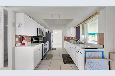 3700 NW 25th St, Lauderdale Lakes, FL 33311 - Photo 9