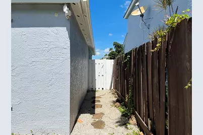 4345 SW 72nd Ter, Davie, FL 33314 - Photo 21