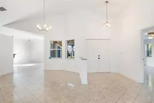 19820 SW 7th Pl, Hollywood, FL 33029 - Photo 15