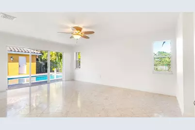 19820 SW 7th Place, Hollywood, FL 33029 - Photo 29