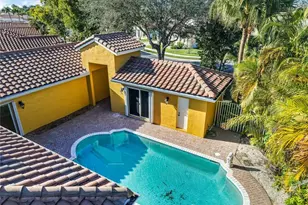 19820 SW 7th Pl, Hollywood, FL 33029 - Photo 7