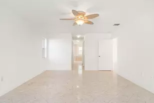 19820 SW 7th Pl, Hollywood, FL 33029 - Photo 31