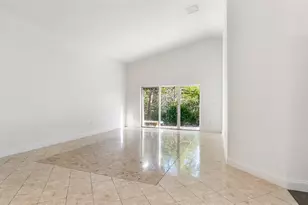 19820 SW 7th Pl, Hollywood, FL 33029 - Photo 13