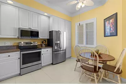 21  Harbour Isle Dr, Unit #203, Fort Pierce, FL 34949 - Photo 15