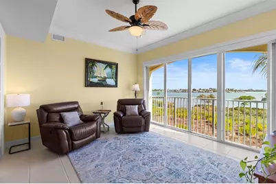 21  Harbour Isle Dr, Unit #203, Fort Pierce, FL 34949 - Photo 7