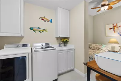 21  Harbour Isle Dr, Unit #203, Fort Pierce, FL 34949 - Photo 27