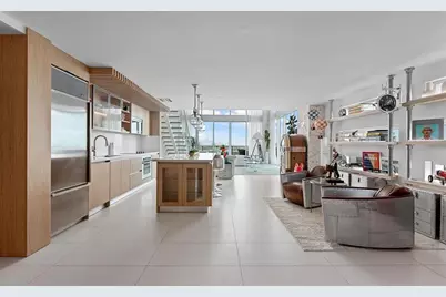 1040  Biscayne Blvd, Unit #2101, Miami, FL 33132 - Photo 5