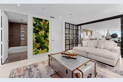 1040  Biscayne Blvd, Unit #2101, Miami, FL 33132 - Photo 21