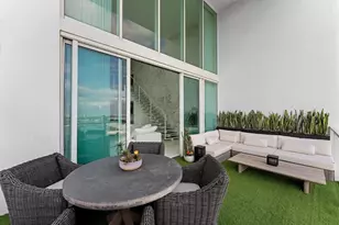 1040 Biscayne Blvd, Miami, FL 33132 - Photo 15