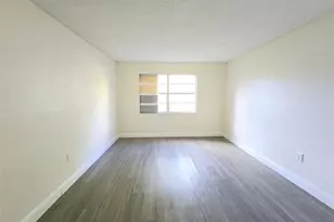 4334 NW 9th Ave, Deerfield Beach, FL 33064 - Photo 5