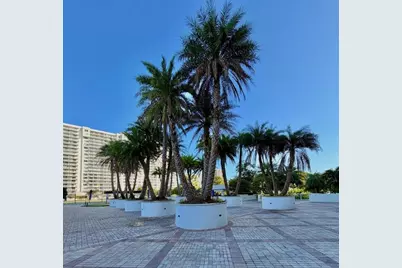 2801 NE 183rd St, Unit #202W, Aventura, FL 33160 - Photo 17