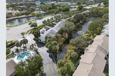 127 SW 3rd St, Unit #127, Pompano Beach, FL 33060 - Photo 5