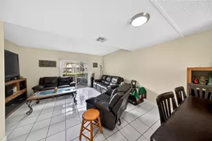 127 SW 3rd St, Pompano Beach, FL 33060 - Photo 7