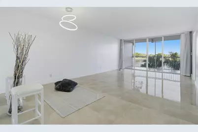 3051 N Course Dr, Unit #309, Pompano Beach, FL 33069 - Photo 11