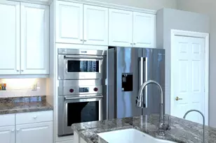 9016 Lakes Blvd, West Palm Beach, FL 33412 - Photo 17