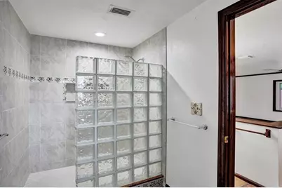 2506  Barbara Dr, Fort Lauderdale, FL 33316 - Photo 77