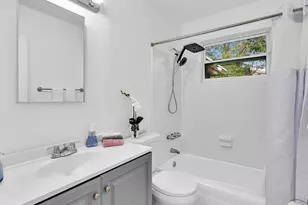 7971 NW 16th St, Pembroke Pines, FL 33024 - Photo 17