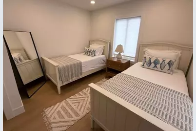 800 SE 11th Ct, Fort Lauderdale, FL 33316 - Photo 13